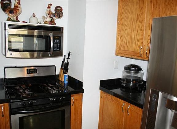 5th image of 8419 Maine Dr
