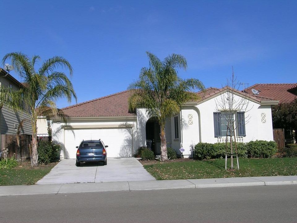 1st image of 333 Lasata Dr
