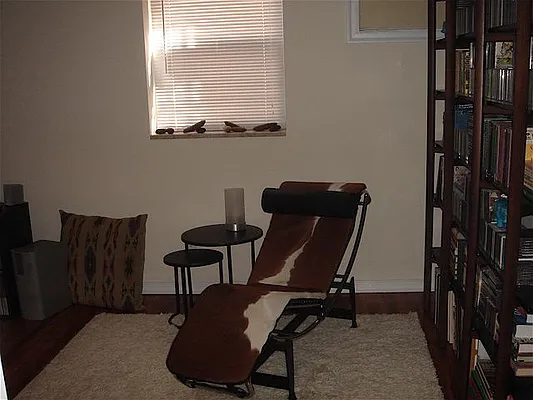 Rented by Aidonis Realty | media 12