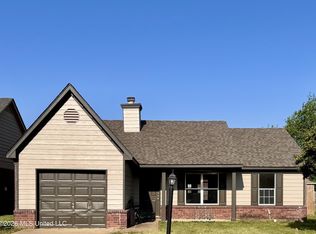 7011 Hampton Dr, Horn Lake, MS 38637