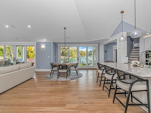 4th image of 338 Rum Gully Rd.