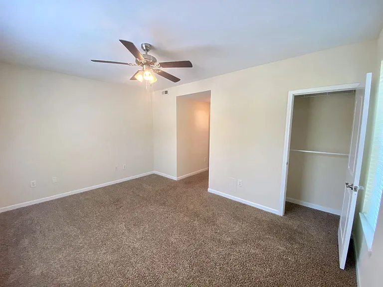 11 Maverick Dr — Photo 126