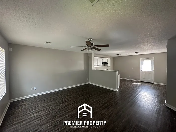 10088 Chariden Dr — Photo 3