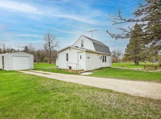 350 1st St SE, Oronoco, MN 55960