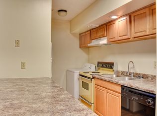 1413-15 McCain Ln #1415, Manhattan, KS 66502