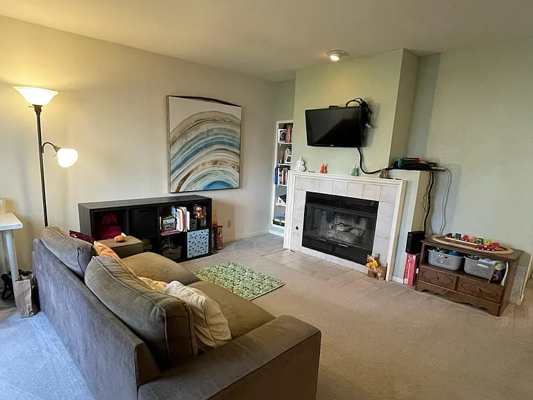 826 Boardwalk Pl — Photo 11