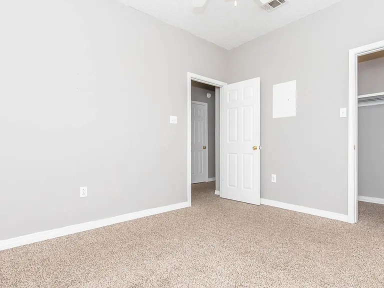 South Palm Villas — Photo 7