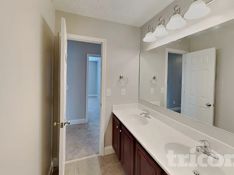 15 Summerseat Way — Photo 18