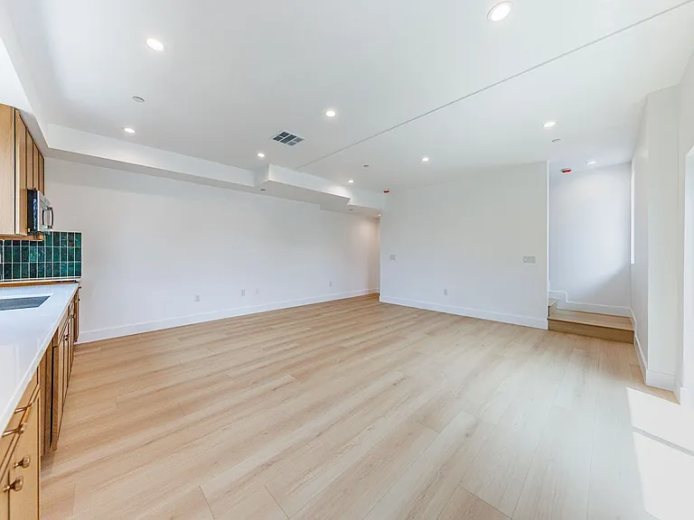 1063 S. Corning St. — Photo 49