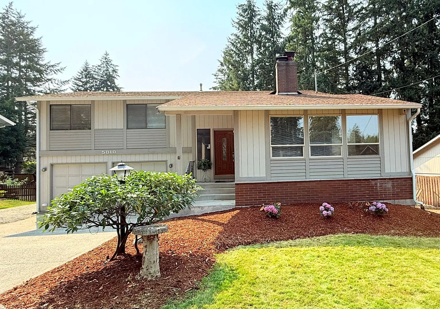 Home in desirable University Place area. — Photo 1
