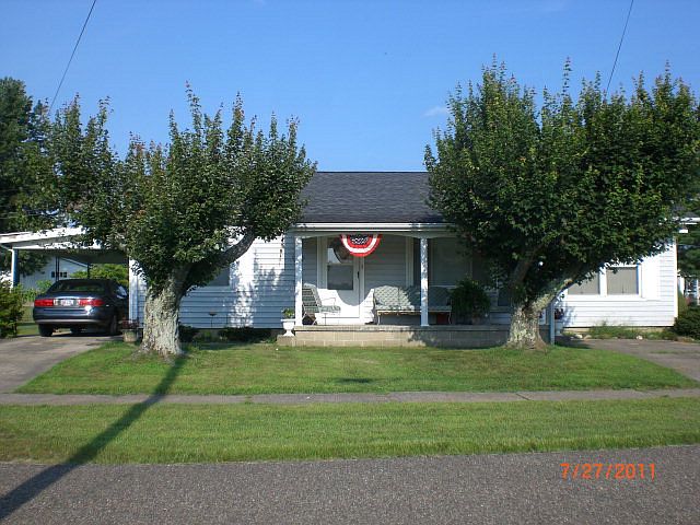 1st image of 100 Mittendorf Ave