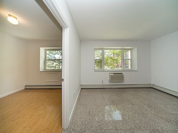 2nd image of 283 Nassau Ave #2