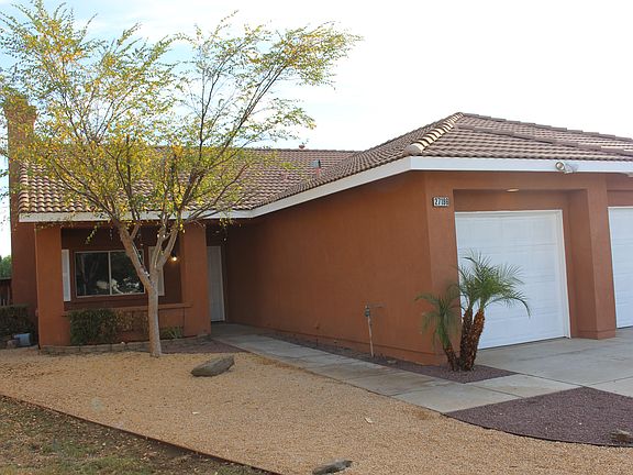 5th image of 27196 Paige Cir