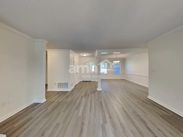 2714 Cedar Bluff Dr — Photo 6