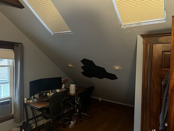 5th image of 29 Indiana Ave #2