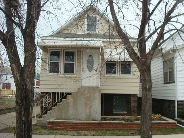 1st image of 2611 White Oak Ave