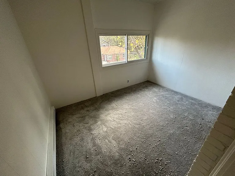 Jefferson Apartments — Photo 11