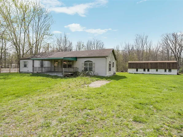 26996 Sumpter Rd, Belleville, MI 48111