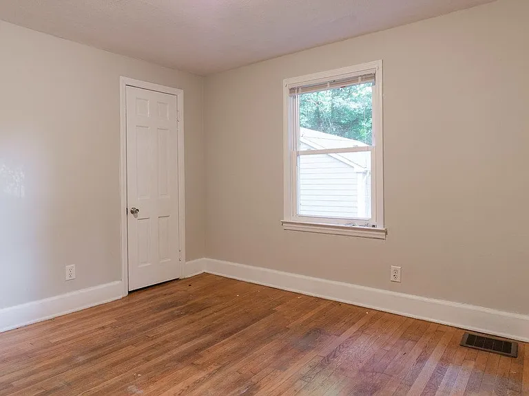 1233 Cheshire Ave — Photo 18
