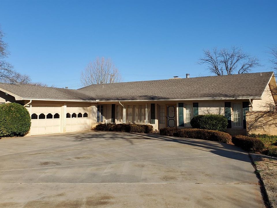 1st image of 1611 E Paseo Cir