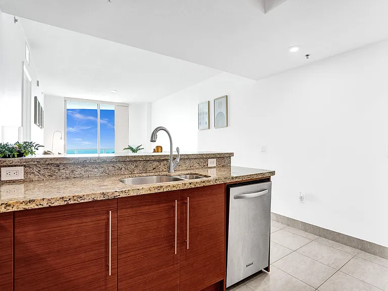 2641 N Flamingo Rd #2105N — Photo 16