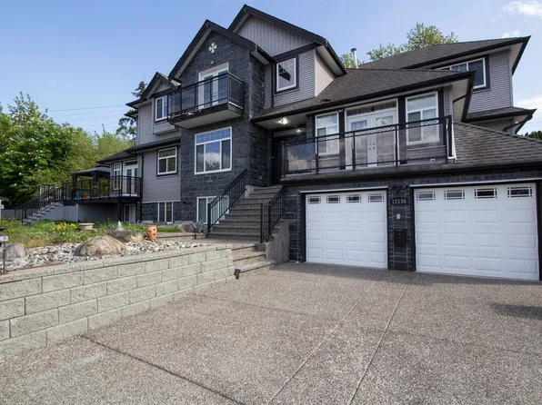 12136 100a Ave, Surrey, BC V3V 2Y5