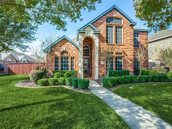 3rd image of 405 White Stone Hill Dr