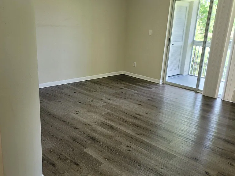 892 NW 92nd Ave — Photo 17
