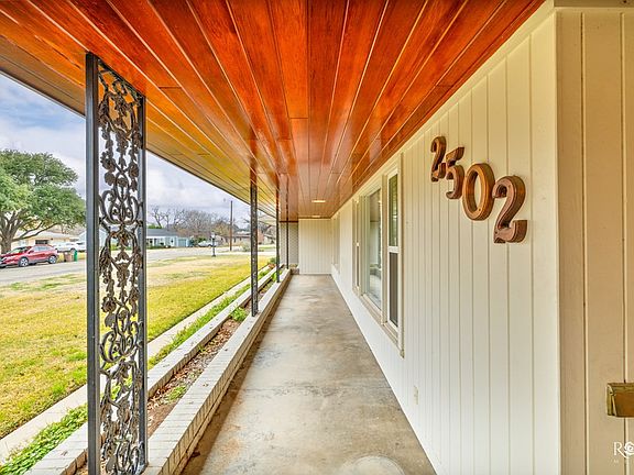 4th image of 2502 Nasworthy Dr