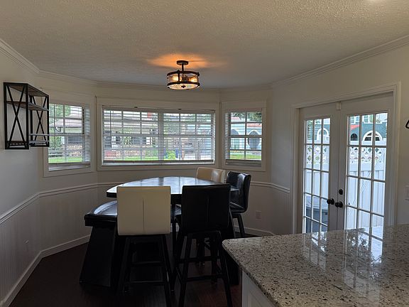 5th image of 3601 W Santiago St