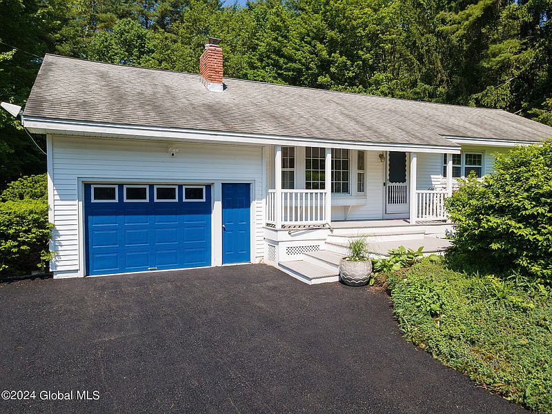 3rd image of 169 Juniper Drive