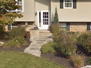 1142 Arbor Ln, Slatington, PA 18080