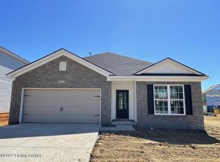 8407 Gateway Run Rd, Louisville, KY 40229