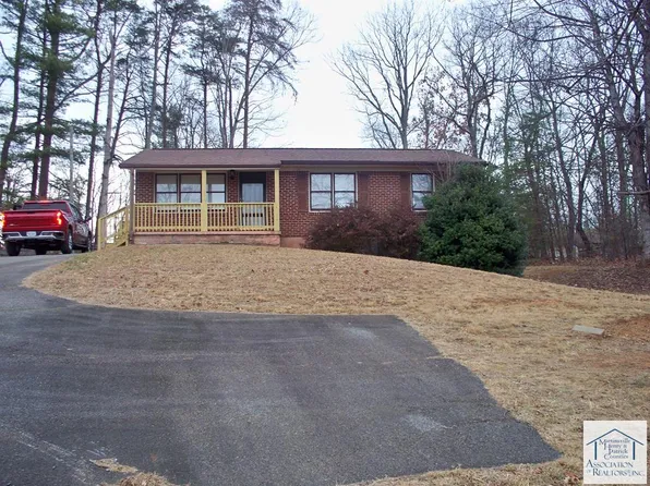 434 Elf Trl, Bassett, VA 24055