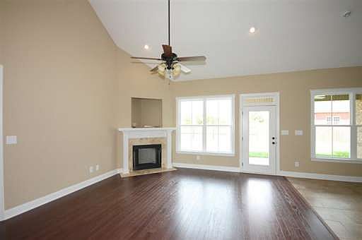 3rd image of 110 Stilesboro Ct