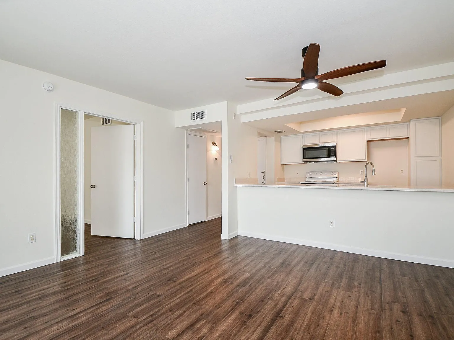 1 bed, 700 sqft, $950 — Photo 4