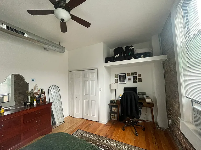 1801 S Throop St #202 — Photo 7