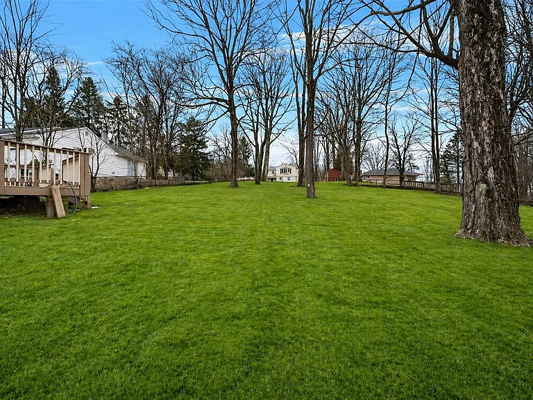 57 School Rd — Photo 33