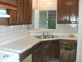 4th image of 1864 W 92nd St