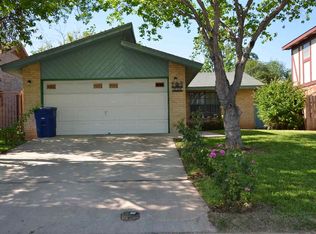 230 Northpoint Dr, Laredo, TX 78041