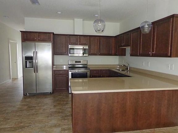 3rd image of 97108 Elk Creek Ct