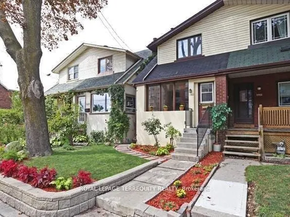 1760 Queen St E #Basement, Toronto, ON M4L 1G7