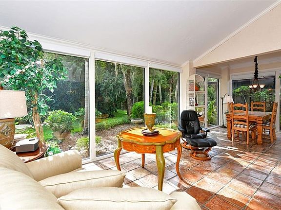 4th image of 7440 Oak Moss Dr