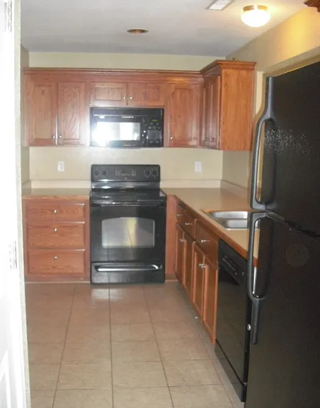 2210 Brooke Bnd — Photo 4