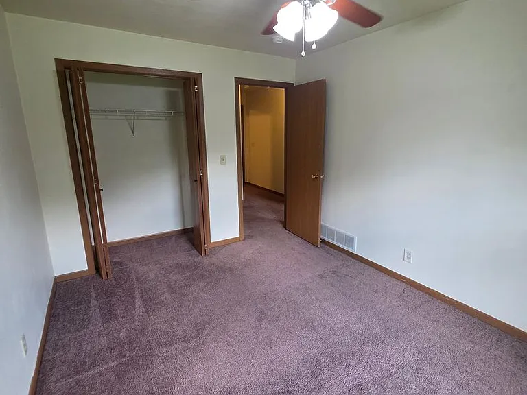6315 Garrett Ln — Photo 35