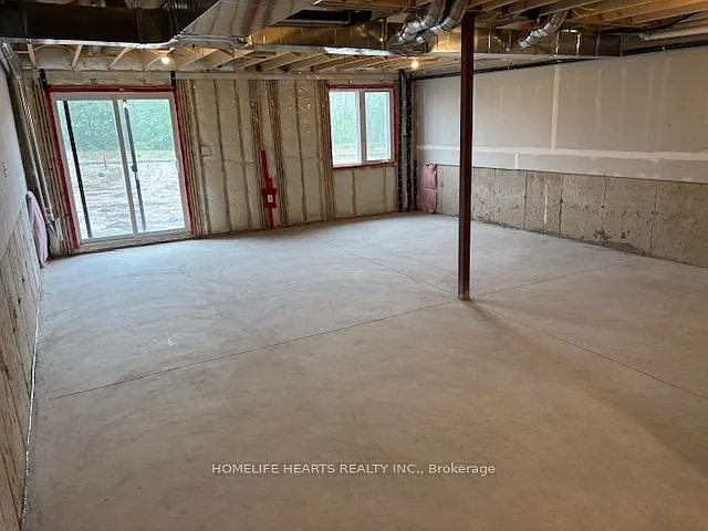 90 Gort Ave — Photo 22