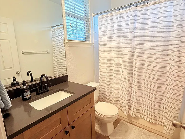 2419 Allred Dr #B — Photo 21