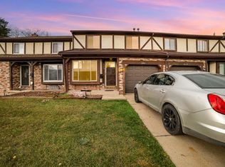 2016 Crestbrook Ln, Flint, MI 48507