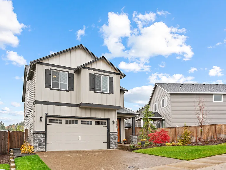 11866 SE Bridal Veil Falls Pl — Photo 1