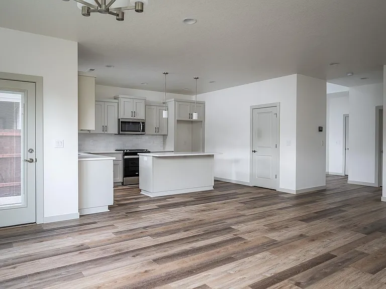 13529 NE 109th Way — Photo 6